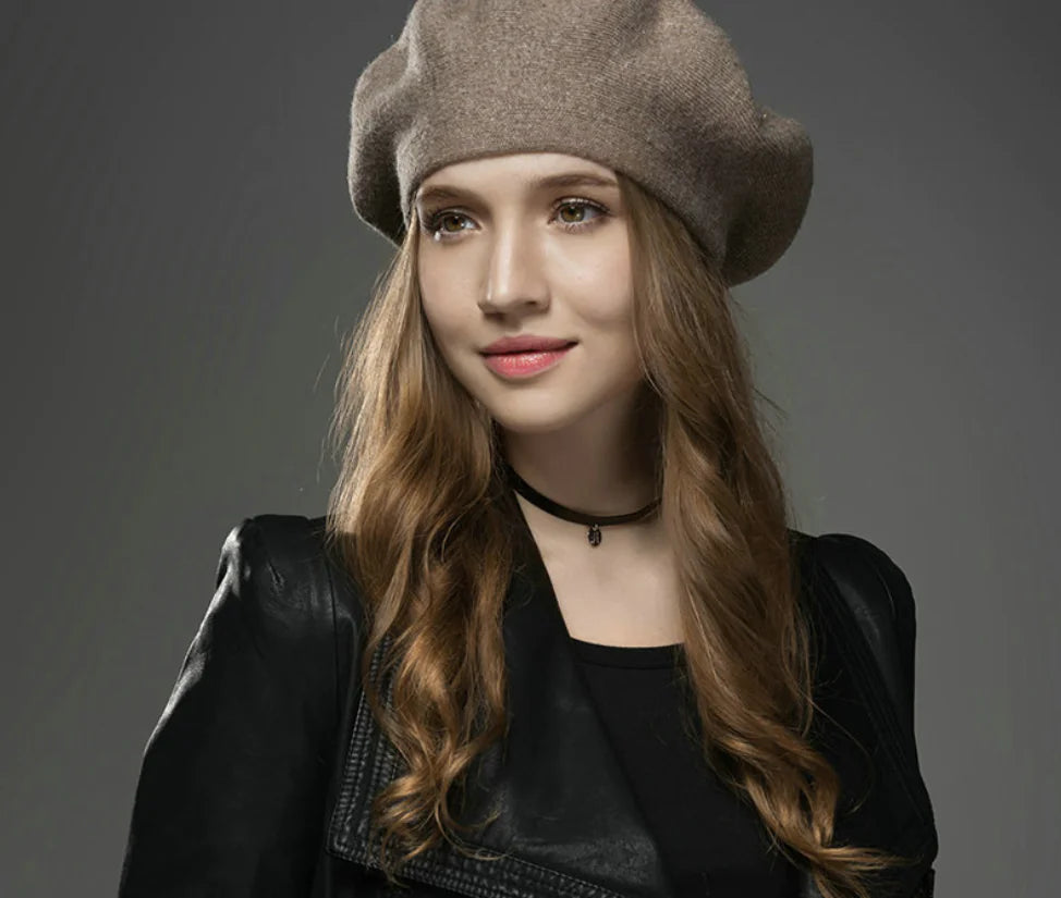 Fashionable Women's Warm Wool Beret with Rhinestones