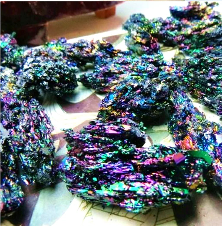 Natural Colorful Silicon Carbide Mineral Crystals