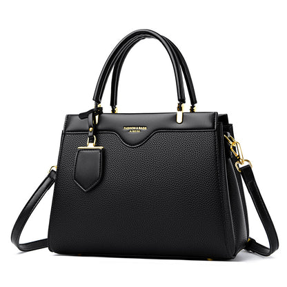 Handbags are versatile for women in autumn