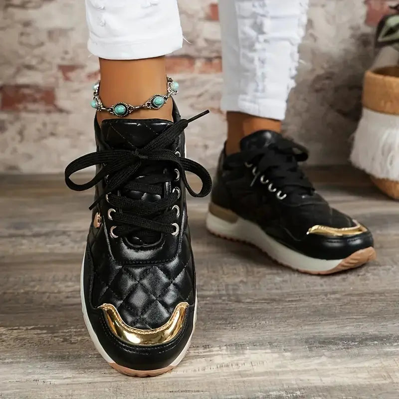 Women's Quilted Pattern Lace-Up Casual Sneakers