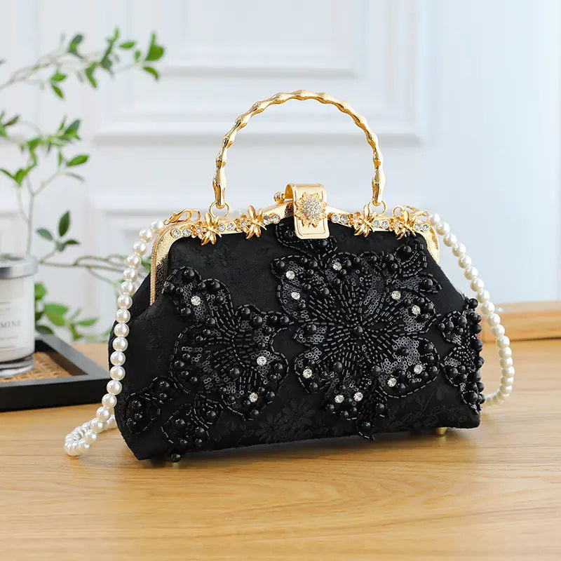 Pearl Embroidered Banquet Handbag
