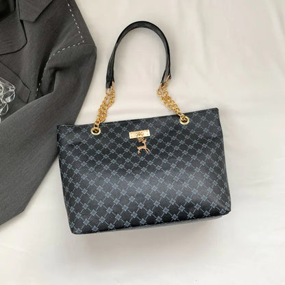 Retro Textured Chain Shoulder Bag