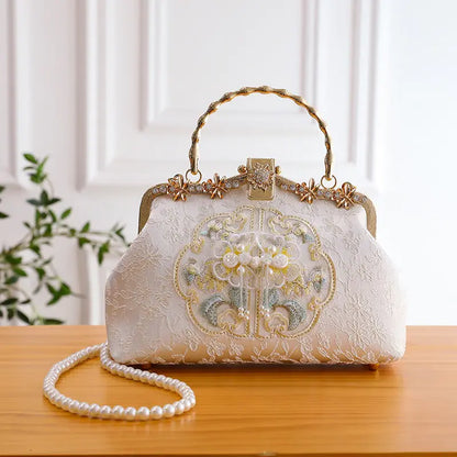 Pearl Embroidered Banquet Handbag