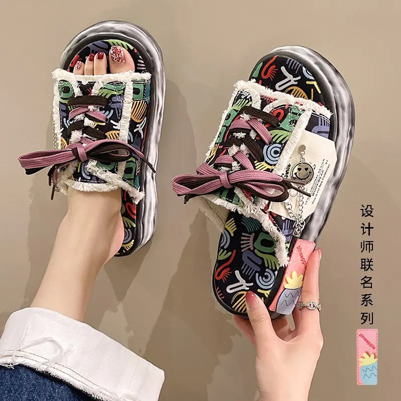 2023 Women's Platform Beach Sandals with Graffiti Design
