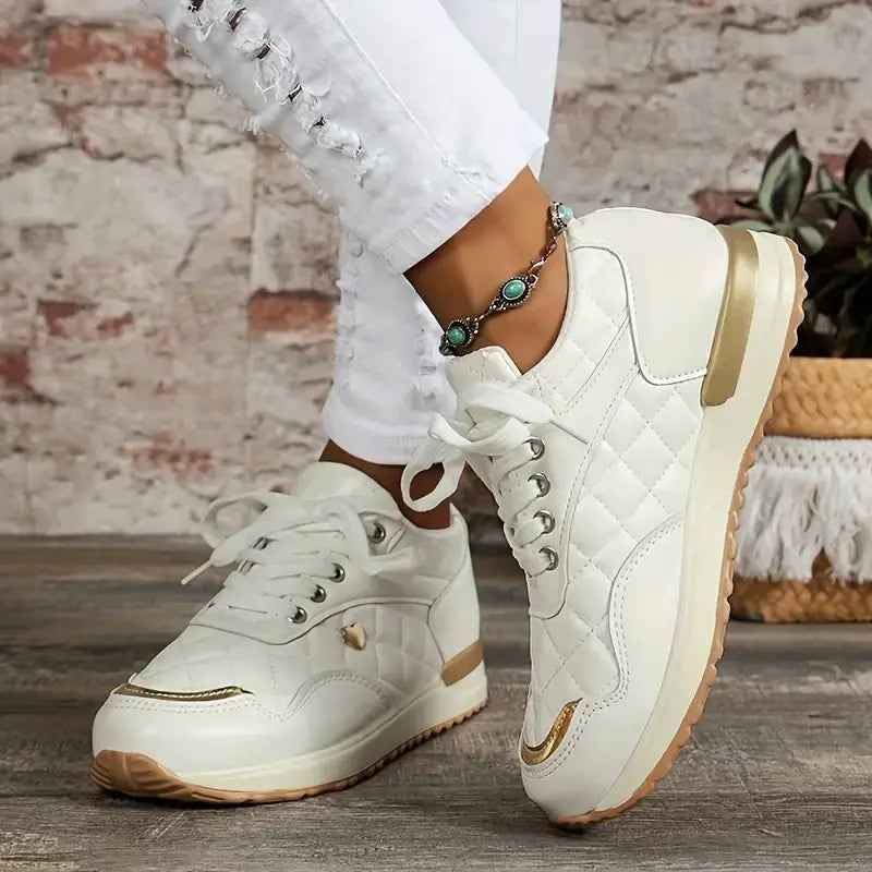 Women's Quilted Pattern Lace-Up Casual Sneakers