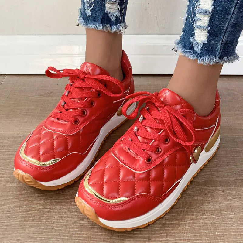 Women's Quilted Pattern Lace-Up Casual Sneakers