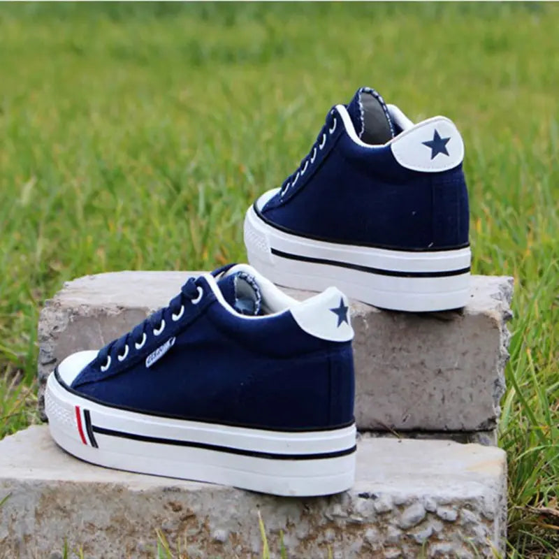 Women's Low Top Canvas Muffin Sole White Shoes