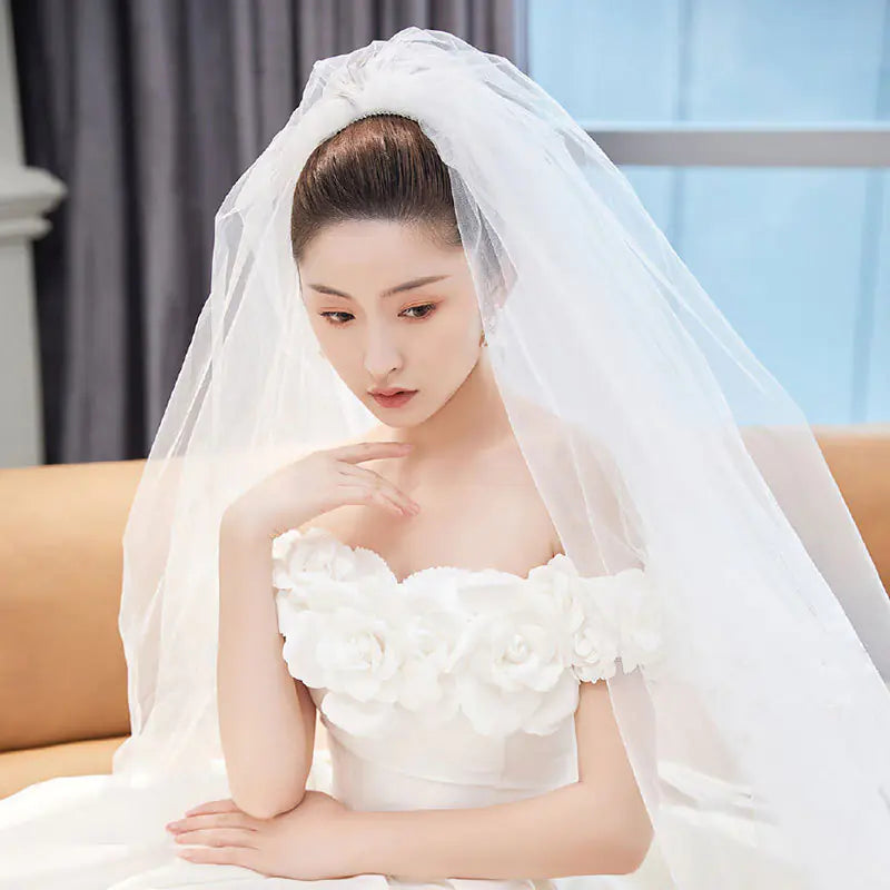 Sweet Bride Veil - Simple Elegant Wedding Accessory