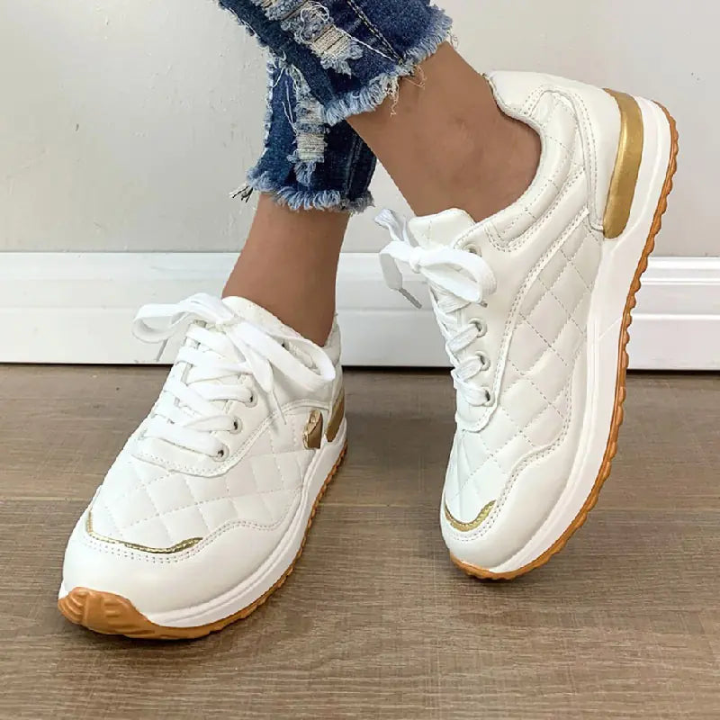 Women's Quilted Pattern Lace-Up Casual Sneakers