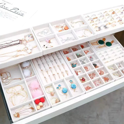 Jewelry Box for Rings and Earrings with Velvet Tray